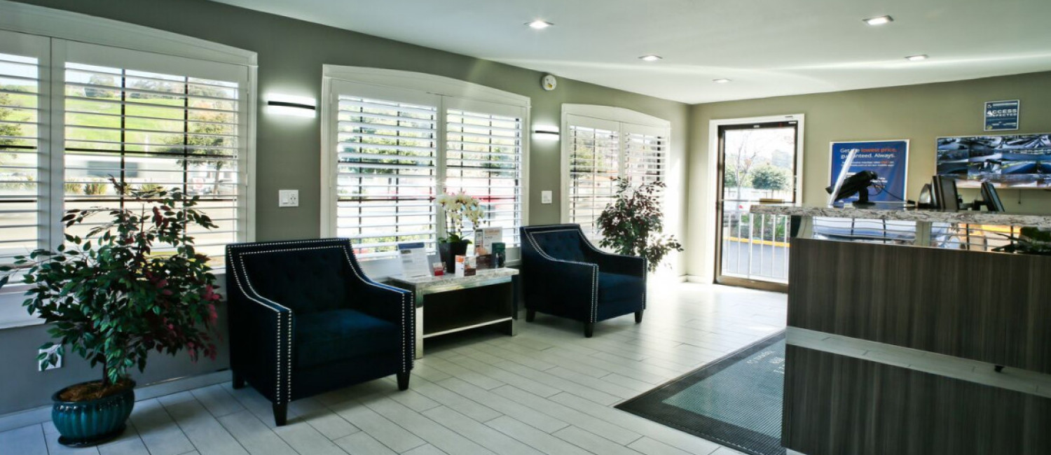 Modern Rooms, Great Amenities, Prime Location