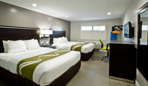 2 Queen Bed - Non Smoking